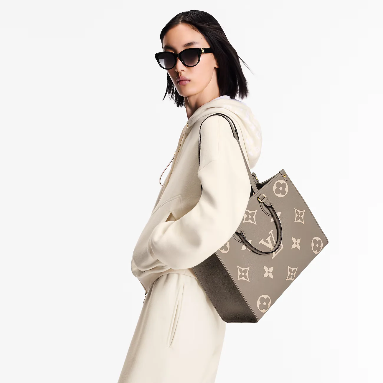 LV OnTheGo MM Tote Bag - Image 2